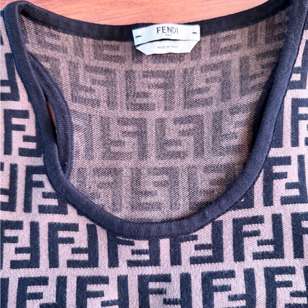 Fendi Logo Print Tank Top 36